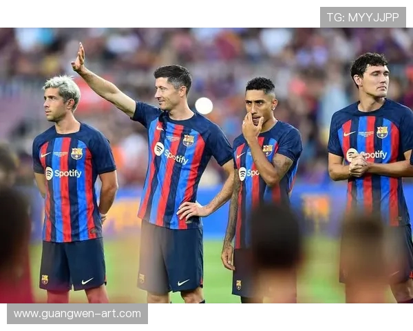 皇马与巴萨世纪巅峰对决再燃战火新王登基旧王能否守护荣耀