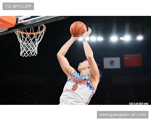 吴冠希：从青年才俊到篮球场上的领军人物，如何塑造自己的职业生涯与影响力