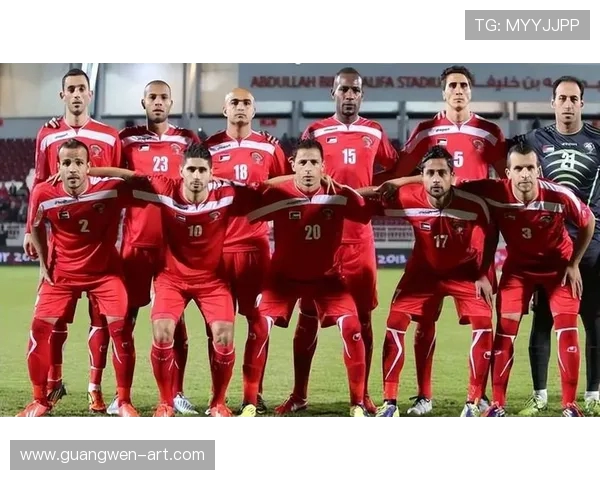 喀麦隆足球队与澳大利亚队的激烈对决展现足球魅力与团队精神