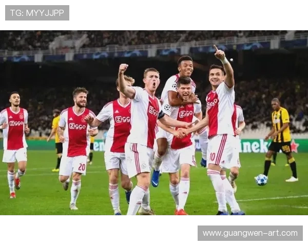 埃因霍温与阿贾克斯巅峰对决谁将赢得荷甲荣耀之战